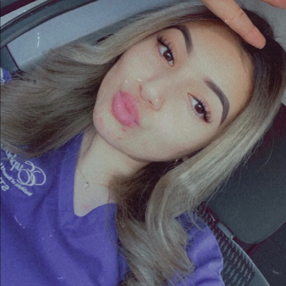 Meet your Posher, Yolanda